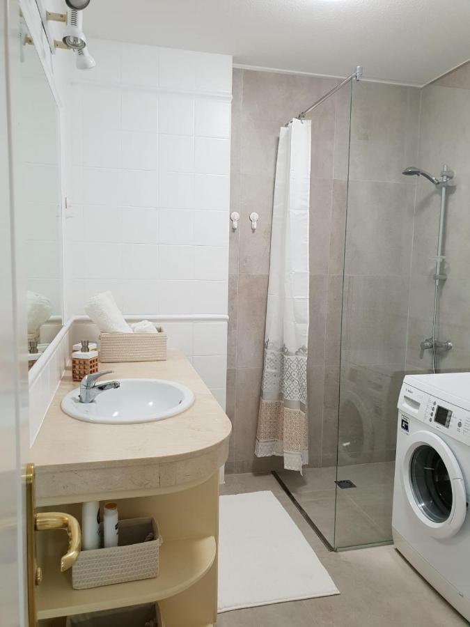 A Charming Apartment With A Swimming Pool Costa Del Silencio Luaran gambar